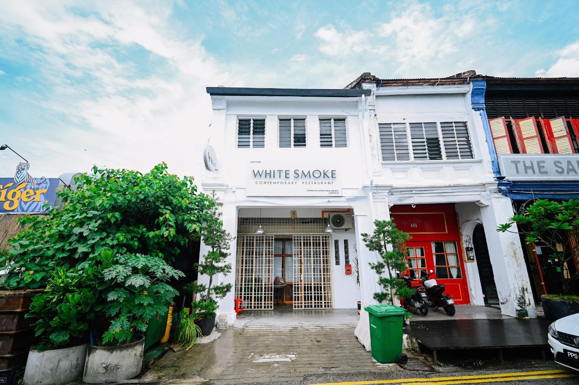 Swing & Pillows - Lebuh Victoria, Penang George Town Extérieur photo